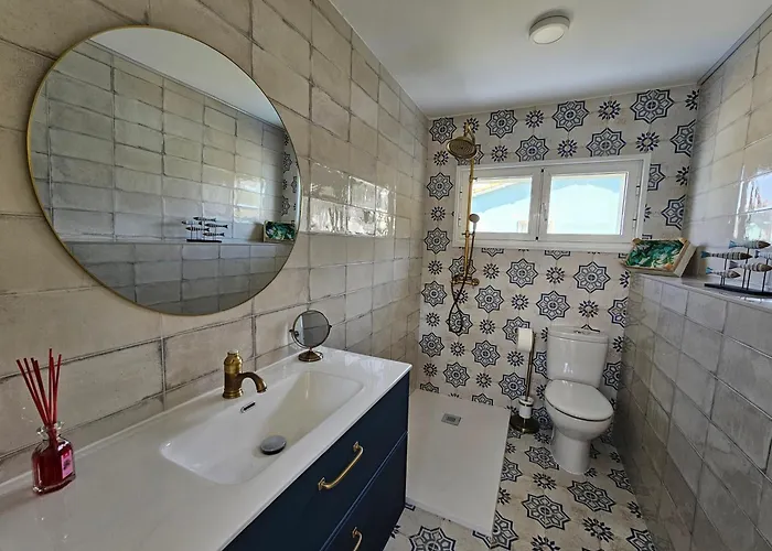 Casa Penascales -laxe- Costa Da Morte Vakantiehuis *